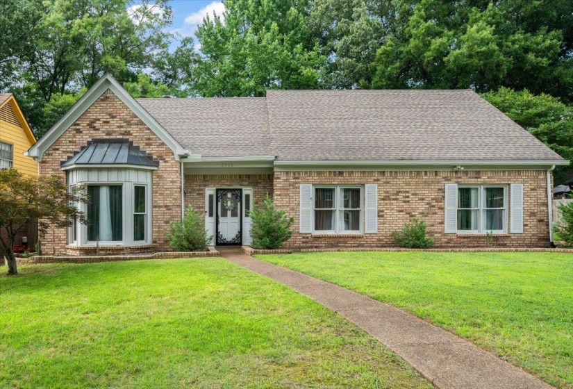 6736 KIRBY TRACE CV, Memphis, Tennessee 38119, 4 Bedrooms Bedrooms, 8 Rooms Rooms,4 BathroomsBathrooms,Residential,For Sale,KIRBY TRACE,10224683