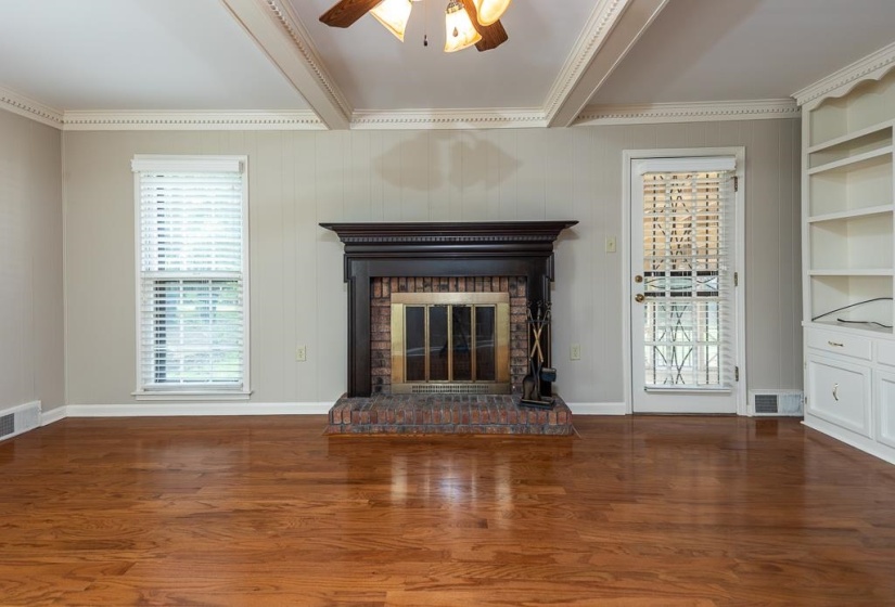 6869 WYTHAM DR, Memphis, Tennessee 38119, 4 Bedrooms Bedrooms, 8 Rooms Rooms,2.1 BathroomsBathrooms,Residential,For Sale,WYTHAM,10224685