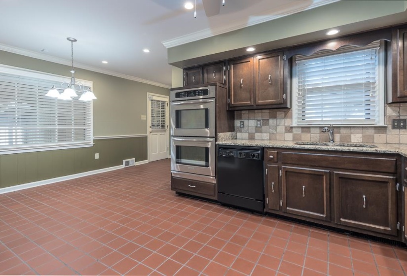 6869 WYTHAM DR, Memphis, Tennessee 38119, 4 Bedrooms Bedrooms, 8 Rooms Rooms,2.1 BathroomsBathrooms,Residential,For Sale,WYTHAM,10224685