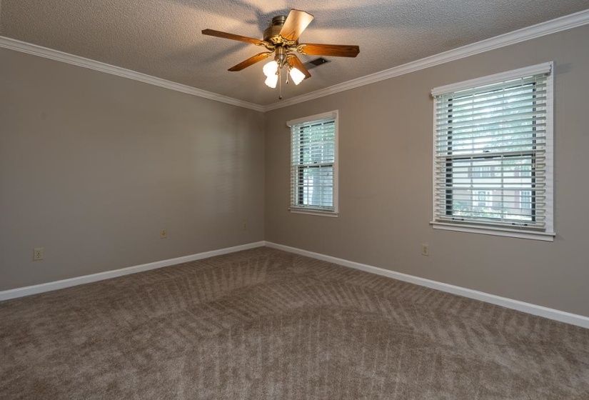 6869 WYTHAM DR, Memphis, Tennessee 38119, 4 Bedrooms Bedrooms, 8 Rooms Rooms,2.1 BathroomsBathrooms,Residential,For Sale,WYTHAM,10224685
