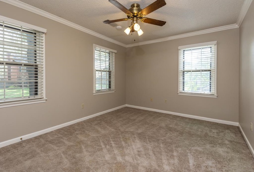 6869 WYTHAM DR, Memphis, Tennessee 38119, 4 Bedrooms Bedrooms, 8 Rooms Rooms,2.1 BathroomsBathrooms,Residential,For Sale,WYTHAM,10224685