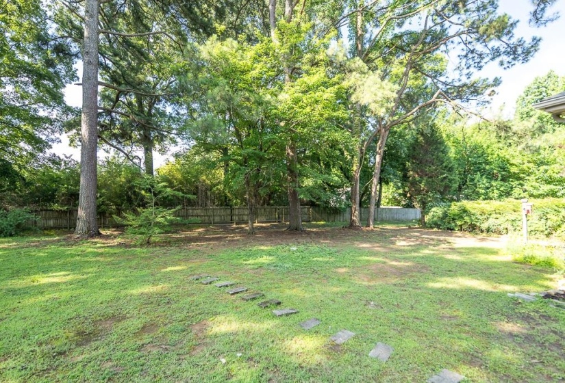 6869 WYTHAM DR, Memphis, Tennessee 38119, 4 Bedrooms Bedrooms, 8 Rooms Rooms,2.1 BathroomsBathrooms,Residential,For Sale,WYTHAM,10224685