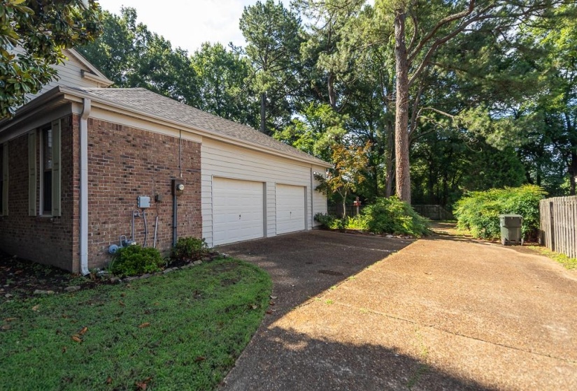 6869 WYTHAM DR, Memphis, Tennessee 38119, 4 Bedrooms Bedrooms, 8 Rooms Rooms,2.1 BathroomsBathrooms,Residential,For Sale,WYTHAM,10224685