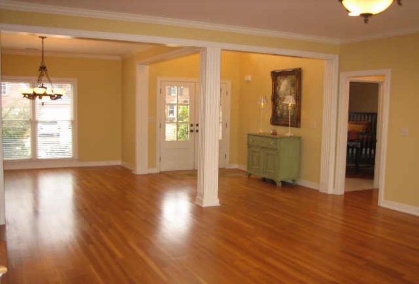 8990 RIVER KNOLL DR, Unicorp/Memphis, Tennessee 38016, 4 Bedrooms Bedrooms, 9 Rooms Rooms,3.1 BathroomsBathrooms,Residential,For Sale,RIVER KNOLL,10224690