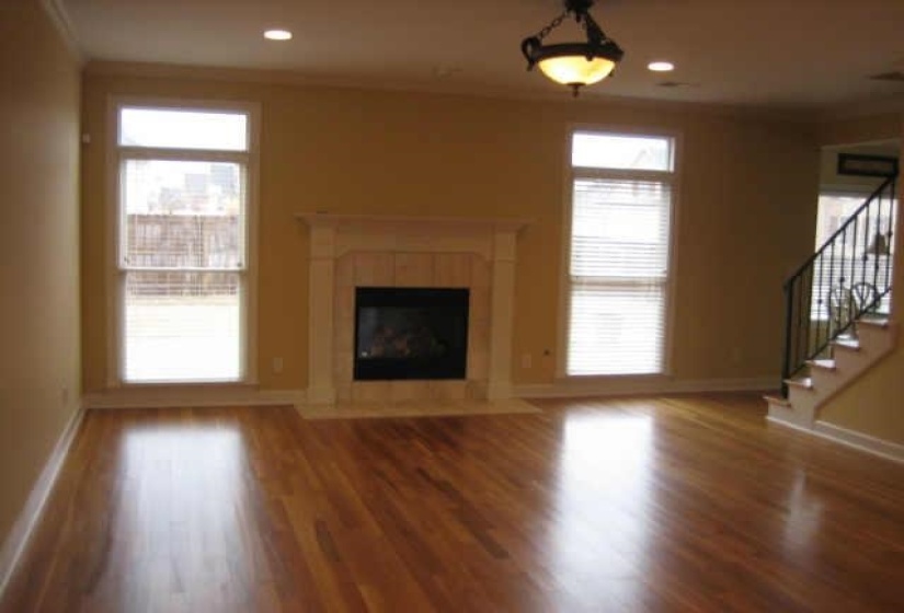 8990 RIVER KNOLL DR, Unicorp/Memphis, Tennessee 38016, 4 Bedrooms Bedrooms, 9 Rooms Rooms,3.1 BathroomsBathrooms,Residential,For Sale,RIVER KNOLL,10224690
