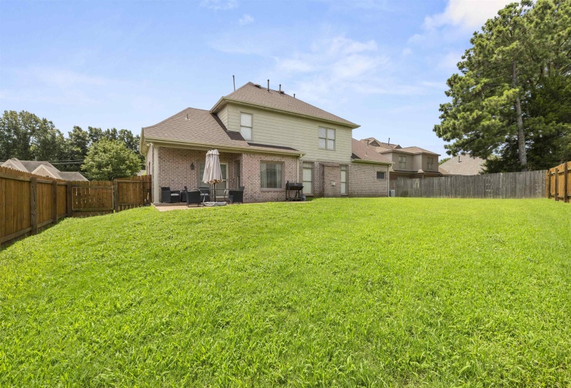 8990 RIVER KNOLL DR, Unicorp/Memphis, Tennessee 38016, 4 Bedroom Bedrooms, 9 Room Rooms,3.1 BathroomBathrooms,Residential,For Sale,RIVER KNOLL,0,10224690