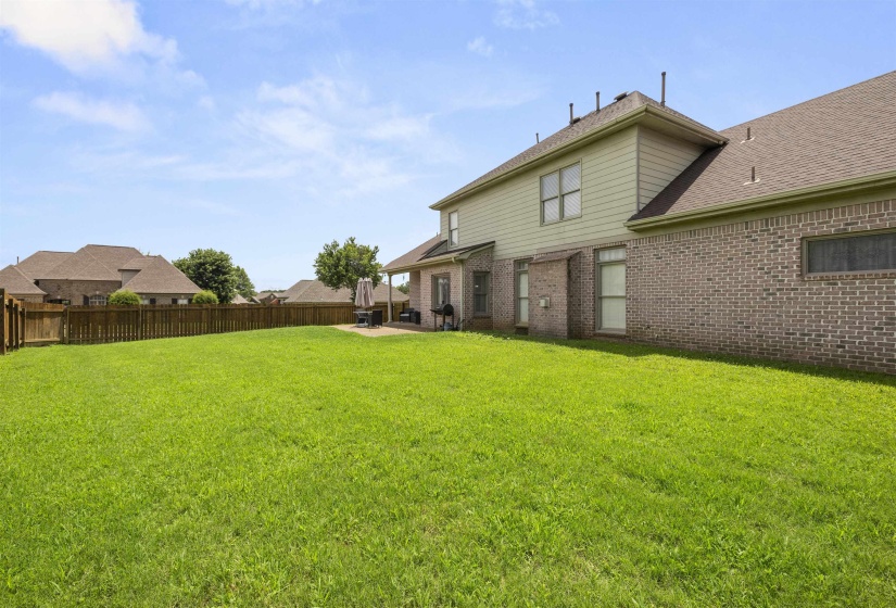8990 RIVER KNOLL DR, Unicorp/Memphis, Tennessee 38016, 4 Bedroom Bedrooms, 9 Room Rooms,3.1 BathroomBathrooms,Residential,For Sale,RIVER KNOLL,0,10224690