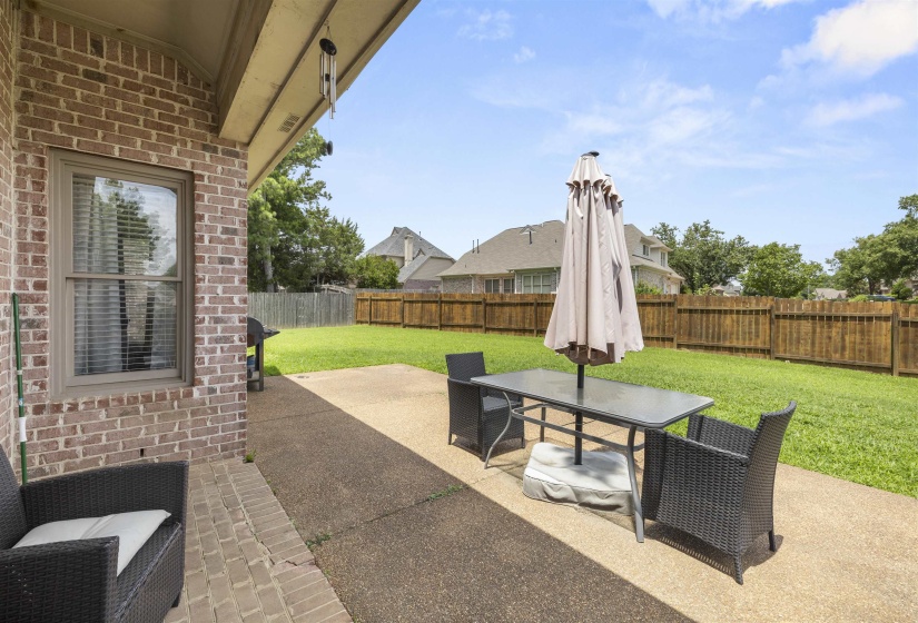 8990 RIVER KNOLL DR, Unicorp/Memphis, Tennessee 38016, 4 Bedroom Bedrooms, 9 Room Rooms,3.1 BathroomBathrooms,Residential,For Sale,RIVER KNOLL,0,10224690
