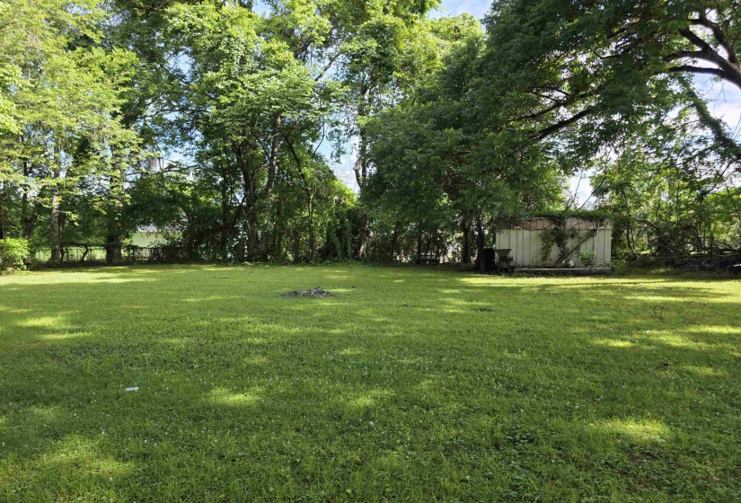 236 WILLOW DR, Adamsville, Tennessee 38310, 2 Bedroom Bedrooms, 7 Room Rooms,1 BathroomBathrooms,Residential,For Sale,WILLOW,0,10224694