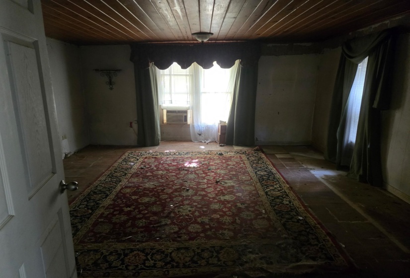 236 WILLOW DR, Adamsville, Tennessee 38310, 2 Bedroom Bedrooms, 7 Room Rooms,1 BathroomBathrooms,Residential,For Sale,WILLOW,0,10224694