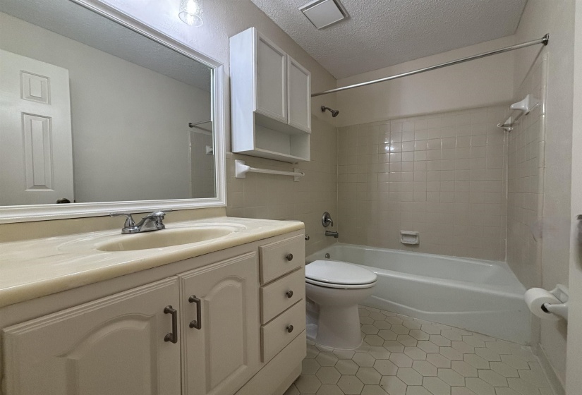 1153 VERLINGTON DR, Collierville, Tennessee 38017, 3 Bedrooms Bedrooms, 5 Rooms Rooms,2 BathroomsBathrooms,Rental Properties,For Sale,VERLINGTON,10224500
