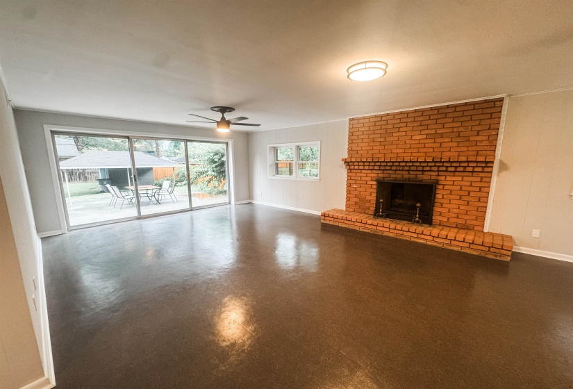 5504 NORMANDY RD, Memphis, Tennessee 38120, 3 Bedrooms Bedrooms, 7 Rooms Rooms,2.1 BathroomsBathrooms,Rental Properties,For Sale,NORMANDY,10224704