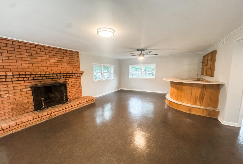 5504 NORMANDY RD, Memphis, Tennessee 38120, 3 Bedrooms Bedrooms, 7 Rooms Rooms,2.1 BathroomsBathrooms,Rental Properties,For Sale,NORMANDY,10224704