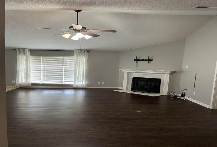 9837 OLDHAM DR, Cordova, Tennessee 38016, 3 Bedrooms Bedrooms, 7 Rooms Rooms,2 BathroomsBathrooms,Rental Properties,For Sale,OLDHAM,10224741