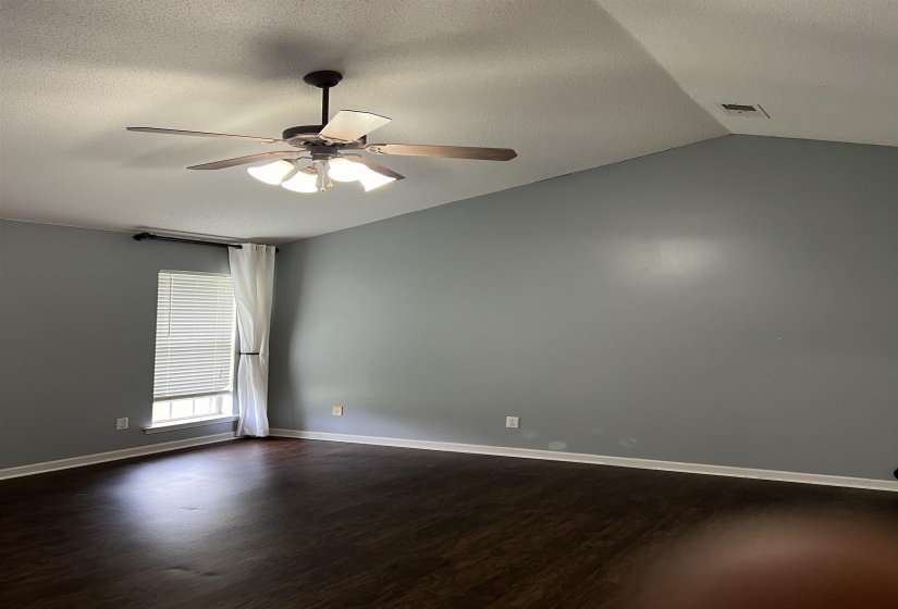 9837 OLDHAM DR, Cordova, Tennessee 38016, 3 Bedrooms Bedrooms, 7 Rooms Rooms,2 BathroomsBathrooms,Rental Properties,For Sale,OLDHAM,10224741