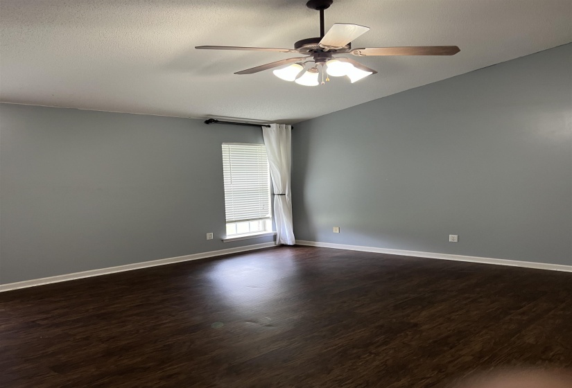 9837 OLDHAM DR, Cordova, Tennessee 38016, 3 Bedrooms Bedrooms, 7 Rooms Rooms,2 BathroomsBathrooms,Rental Properties,For Sale,OLDHAM,10224741