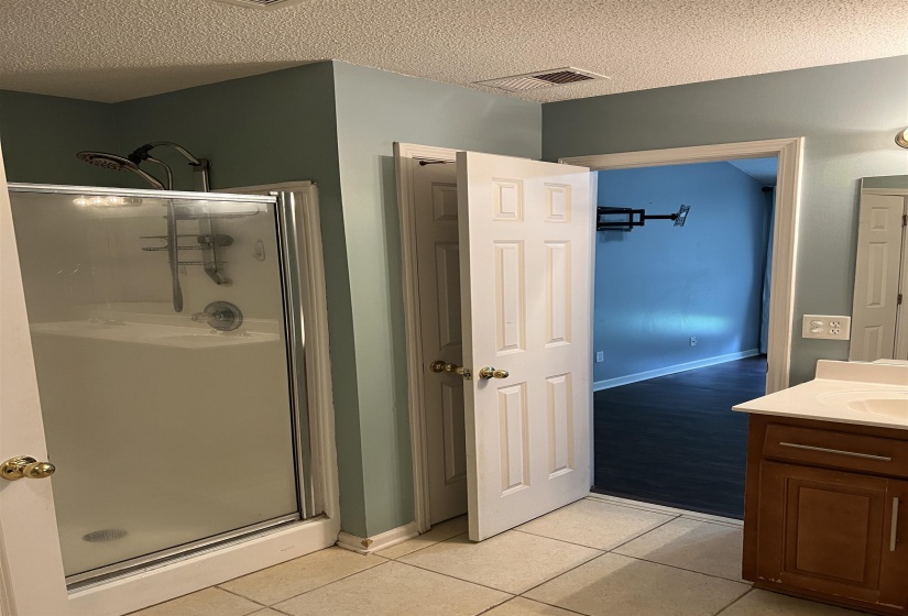 9837 OLDHAM DR, Cordova, Tennessee 38016, 3 Bedrooms Bedrooms, 7 Rooms Rooms,2 BathroomsBathrooms,Rental Properties,For Sale,OLDHAM,10224741