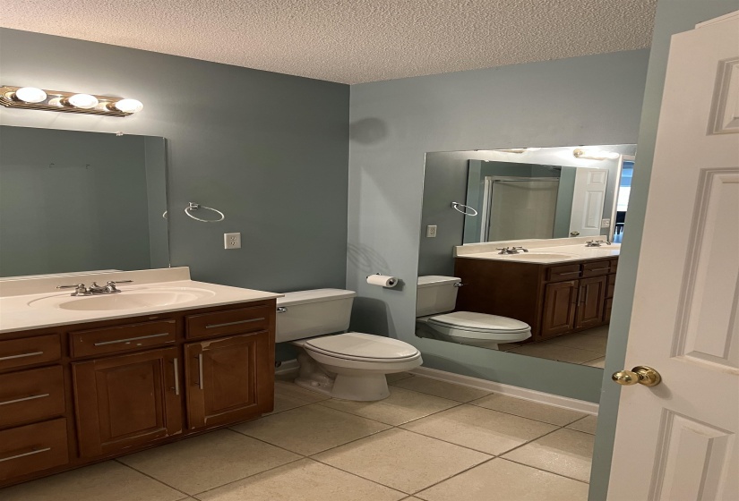 9837 OLDHAM DR, Cordova, Tennessee 38016, 3 Bedrooms Bedrooms, 7 Rooms Rooms,2 BathroomsBathrooms,Rental Properties,For Sale,OLDHAM,10224741