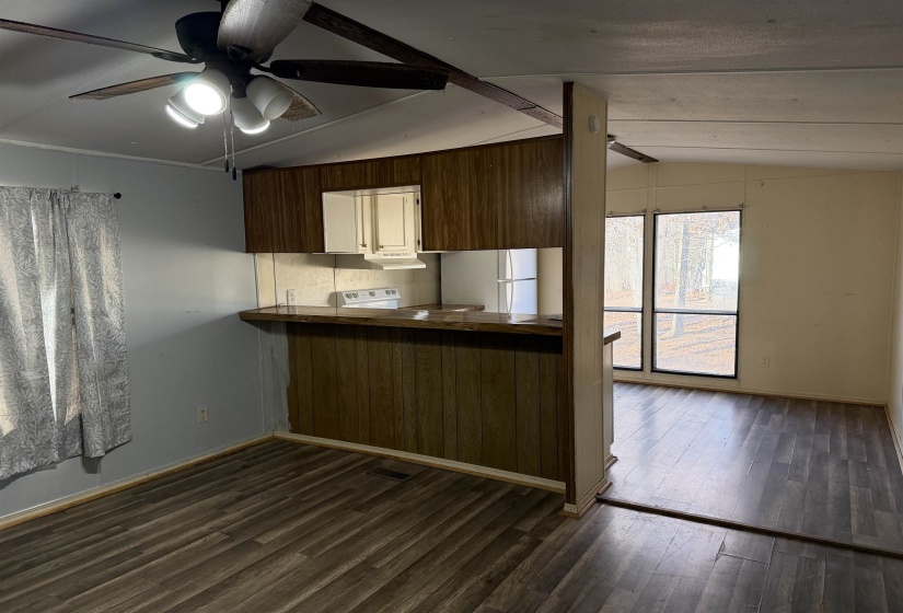520 COY HILL RD, Olivehill, Tennessee 38475, 2 Bedrooms Bedrooms, 5 Rooms Rooms,1 BathroomBathrooms,Residential,For Sale,COY HILL,10213004