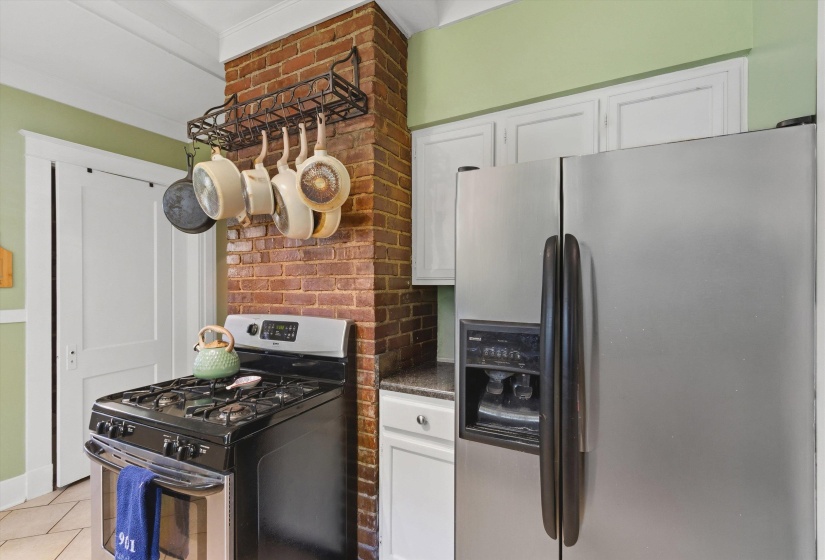111 STONEWALL ST, Memphis, Tennessee 38104, 3 Bedrooms Bedrooms, 6 Rooms Rooms,2 BathroomsBathrooms,Residential,For Sale,STONEWALL,10224718