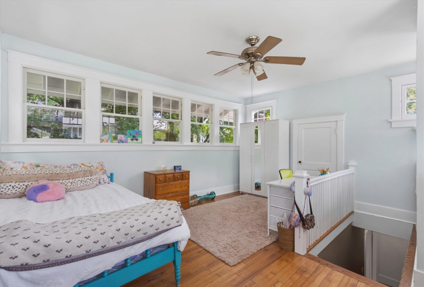 111 STONEWALL ST, Memphis, Tennessee 38104, 3 Bedrooms Bedrooms, 6 Rooms Rooms,2 BathroomsBathrooms,Residential,For Sale,STONEWALL,10224718