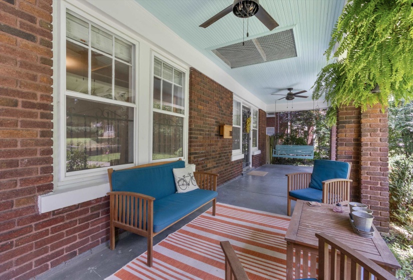 111 STONEWALL ST, Memphis, Tennessee 38104, 3 Bedrooms Bedrooms, 6 Rooms Rooms,2 BathroomsBathrooms,Residential,For Sale,STONEWALL,10224718
