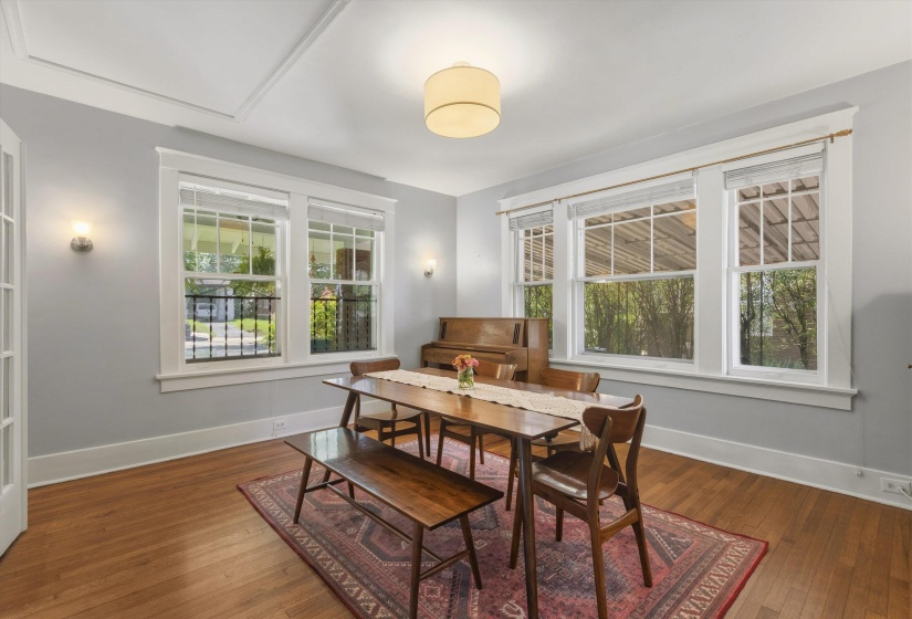 111 STONEWALL ST, Memphis, Tennessee 38104, 3 Bedrooms Bedrooms, 6 Rooms Rooms,2 BathroomsBathrooms,Residential,For Sale,STONEWALL,10224718
