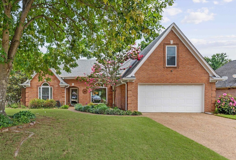 7228 SHADY OAKS DR, Bartlett, Tennessee 38133, 4 Bedrooms Bedrooms, 8 Rooms Rooms,2 BathroomsBathrooms,Residential,For Sale,SHADY OAKS,10224722