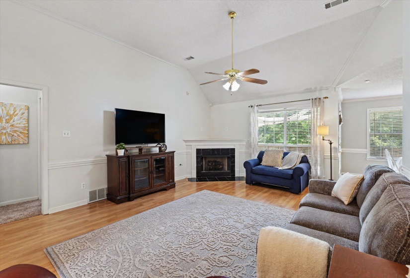 7228 SHADY OAKS DR, Bartlett, Tennessee 38133, 4 Bedrooms Bedrooms, 8 Rooms Rooms,2 BathroomsBathrooms,Residential,For Sale,SHADY OAKS,10224722