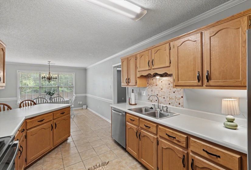 7228 SHADY OAKS DR, Bartlett, Tennessee 38133, 4 Bedrooms Bedrooms, 8 Rooms Rooms,2 BathroomsBathrooms,Residential,For Sale,SHADY OAKS,10224722