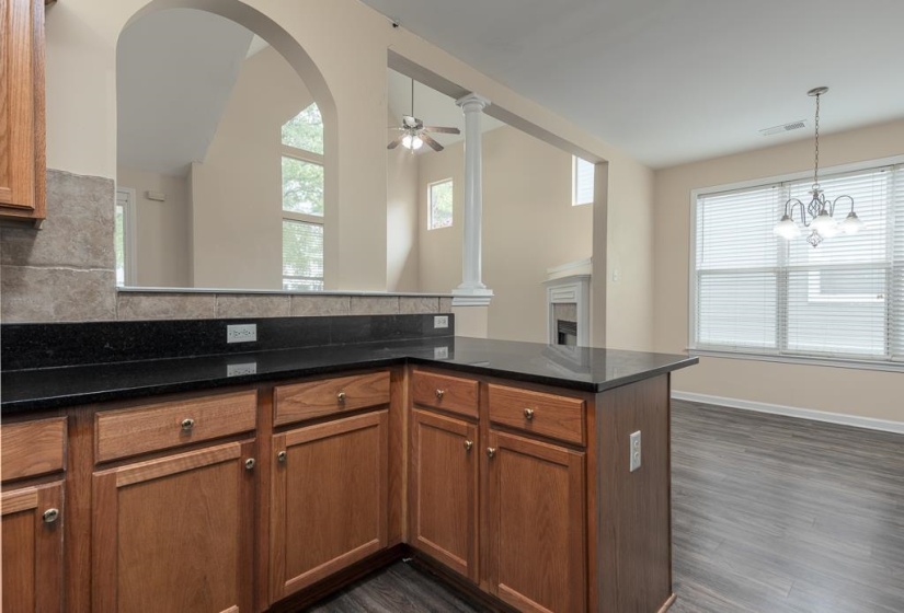 1317 ISLAND PL, Memphis, Tennessee 38103, 3 Bedrooms Bedrooms, 6 Rooms Rooms,2.1 BathroomsBathrooms,Residential,For Sale,ISLAND,10224726