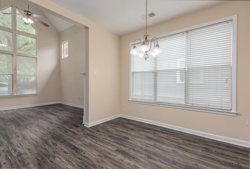 1317 ISLAND PL, Memphis, Tennessee 38103, 3 Bedrooms Bedrooms, 6 Rooms Rooms,2.1 BathroomsBathrooms,Residential,For Sale,ISLAND,10224726