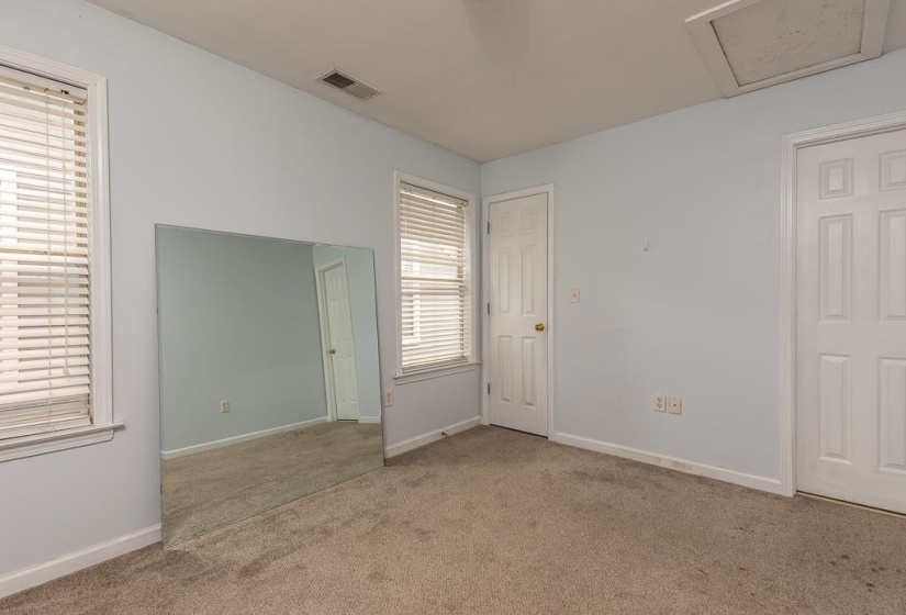 1317 ISLAND PL, Memphis, Tennessee 38103, 3 Bedrooms Bedrooms, 6 Rooms Rooms,2.1 BathroomsBathrooms,Residential,For Sale,ISLAND,10224726