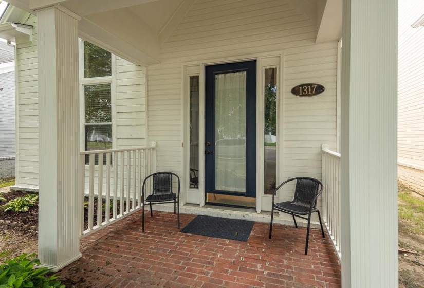 1317 ISLAND PL, Memphis, Tennessee 38103, 3 Bedrooms Bedrooms, 6 Rooms Rooms,2.1 BathroomsBathrooms,Residential,For Sale,ISLAND,10224726