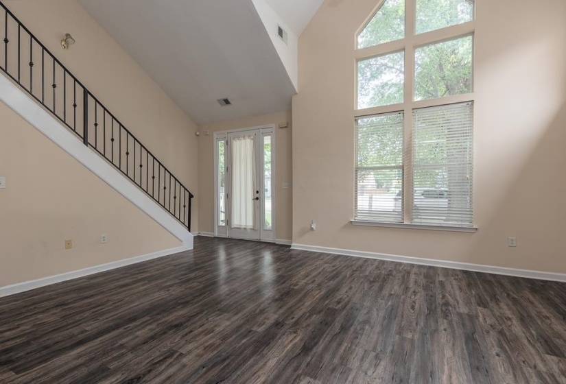 1317 ISLAND PL, Memphis, Tennessee 38103, 3 Bedrooms Bedrooms, 6 Rooms Rooms,2.1 BathroomsBathrooms,Residential,For Sale,ISLAND,10224726