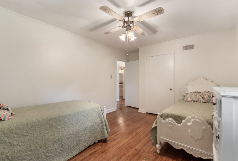 4967 NEWHAVEN AVE, Memphis, Tennessee 38117, 3 Bedroom Bedrooms, 8 Room Rooms,2 BathroomBathrooms,Residential,For Sale,NEWHAVEN,0,10224730
