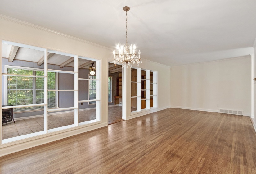 4967 NEWHAVEN AVE, Memphis, Tennessee 38117, 3 Bedroom Bedrooms, 8 Room Rooms,2 BathroomBathrooms,Residential,For Sale,NEWHAVEN,0,10224730
