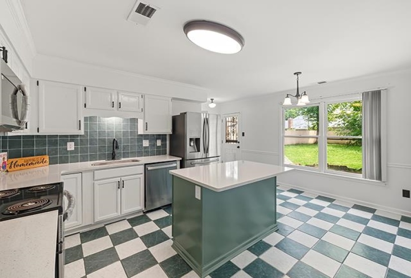 8297 KING WILLIAM ST, Cordova, Tennessee 38016, 4 Bedroom Bedrooms, 4 Room Rooms,2.1 BathroomBathrooms,Residential,For Sale,KING WILLIAM,0,10224739