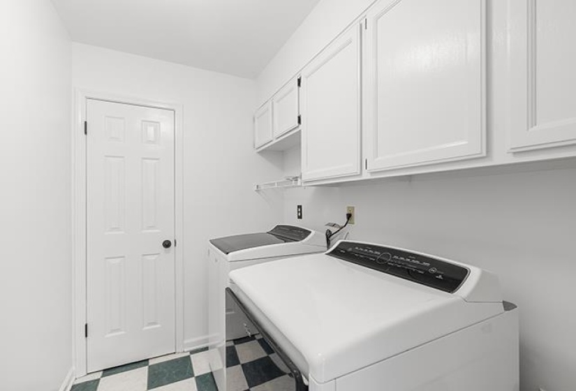 8297 KING WILLIAM ST, Cordova, Tennessee 38016, 4 Bedroom Bedrooms, 4 Room Rooms,2.1 BathroomBathrooms,Residential,For Sale,KING WILLIAM,0,10224739