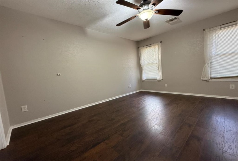 8498 BERGEN CV, Memphis, Tennessee 38018, 3 Bedroom Bedrooms, 6 Room Rooms,2 BathroomBathrooms,Residential,For Sale,BERGEN,0,10224740