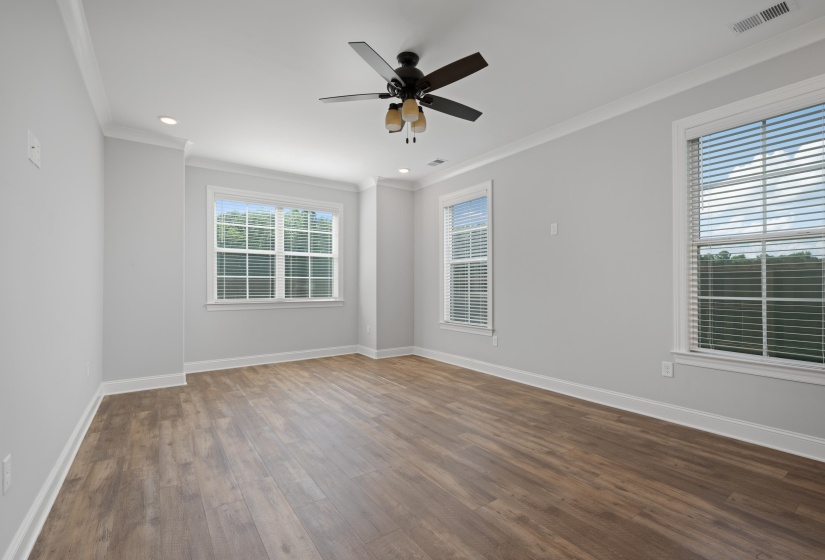 4325 JENNY LN, Hernando, Mississippi 38632, 4 Bedrooms Bedrooms, 8 Rooms Rooms,3.1 BathroomsBathrooms,Residential,For Sale,JENNY,10224746