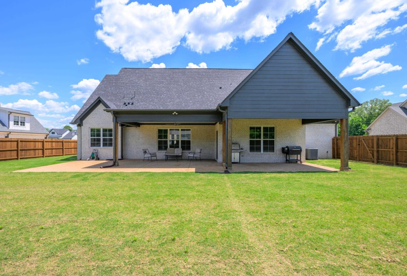 4325 JENNY LN, Hernando, Mississippi 38632, 4 Bedrooms Bedrooms, 8 Rooms Rooms,3.1 BathroomsBathrooms,Residential,For Sale,JENNY,10224746