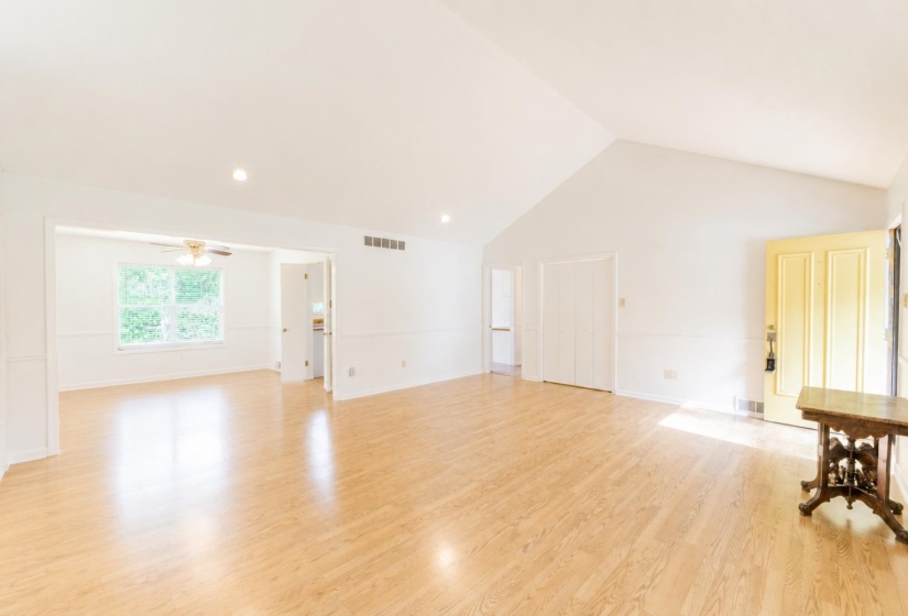2193 WOODRUFF DR, Germantown, Tennessee 38138, 5 Bedrooms Bedrooms, 9 Rooms Rooms,3.1 BathroomsBathrooms,Residential,For Sale,WOODRUFF,10224748