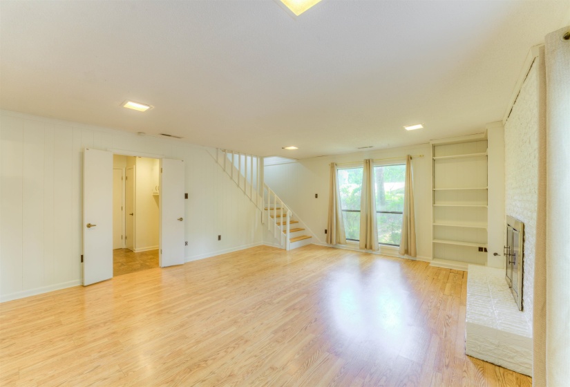 2193 WOODRUFF DR, Germantown, Tennessee 38138, 5 Bedrooms Bedrooms, 9 Rooms Rooms,3.1 BathroomsBathrooms,Residential,For Sale,WOODRUFF,10224748