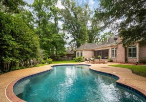 350 BLUFF RIDGE CV, Memphis, Tennessee 38018, 5 Bedrooms Bedrooms, 11 Rooms Rooms,4.1 BathroomsBathrooms,Residential,For Sale,BLUFF RIDGE,10224750