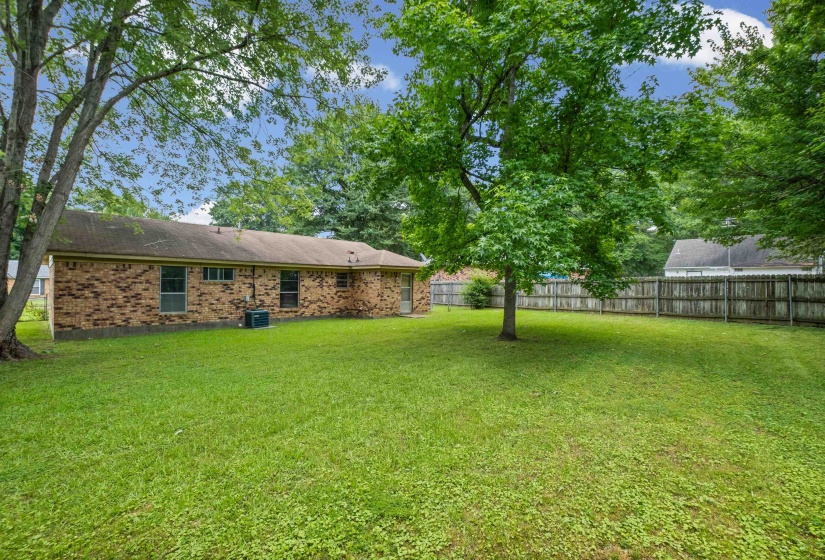 1032 GREENCLIFF RD, Collierville, Tennessee 38017, 3 Bedrooms Bedrooms, 6 Rooms Rooms,1.1 BathroomsBathrooms,Residential,For Sale,GREENCLIFF,10224752