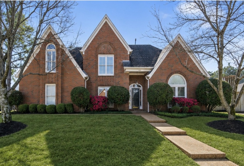 6491 MASSEY POINTE CV, Memphis, Tennessee 38120, 5 Bedrooms Bedrooms, 10 Rooms Rooms,3.1 BathroomsBathrooms,Residential,For Sale,MASSEY POINTE,10224758