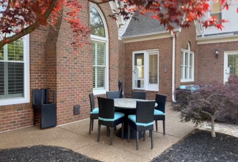 6491 MASSEY POINTE CV, Memphis, Tennessee 38120, 5 Bedrooms Bedrooms, 10 Rooms Rooms,3.1 BathroomsBathrooms,Residential,For Sale,MASSEY POINTE,10224758