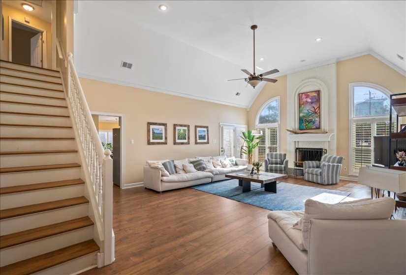 6491 MASSEY POINTE CV, Memphis, Tennessee 38120, 5 Bedrooms Bedrooms, 10 Rooms Rooms,3.1 BathroomsBathrooms,Residential,For Sale,MASSEY POINTE,10224758