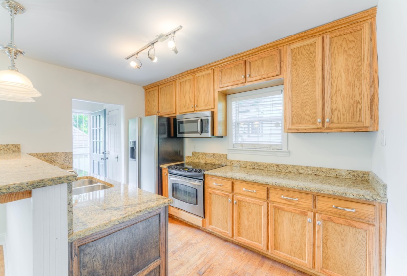 149 HOLMES ST, Memphis, Tennessee 38111, 2 Bedrooms Bedrooms, 5 Rooms Rooms,1 BathroomBathrooms,Residential,For Sale,HOLMES,10224759